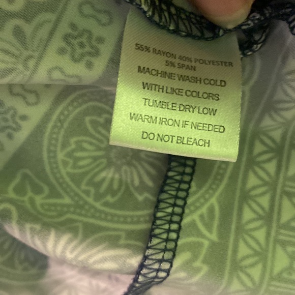 Fyve Women’s Blue and White Printed Tank Top XL - Picture 6 of 6